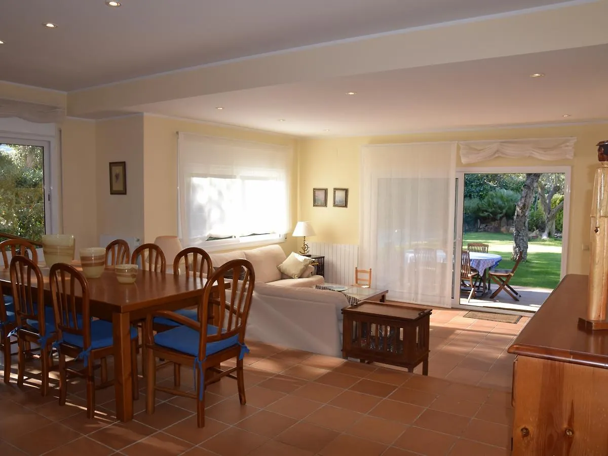 Villa Calella 帕拉弗鲁赫尔