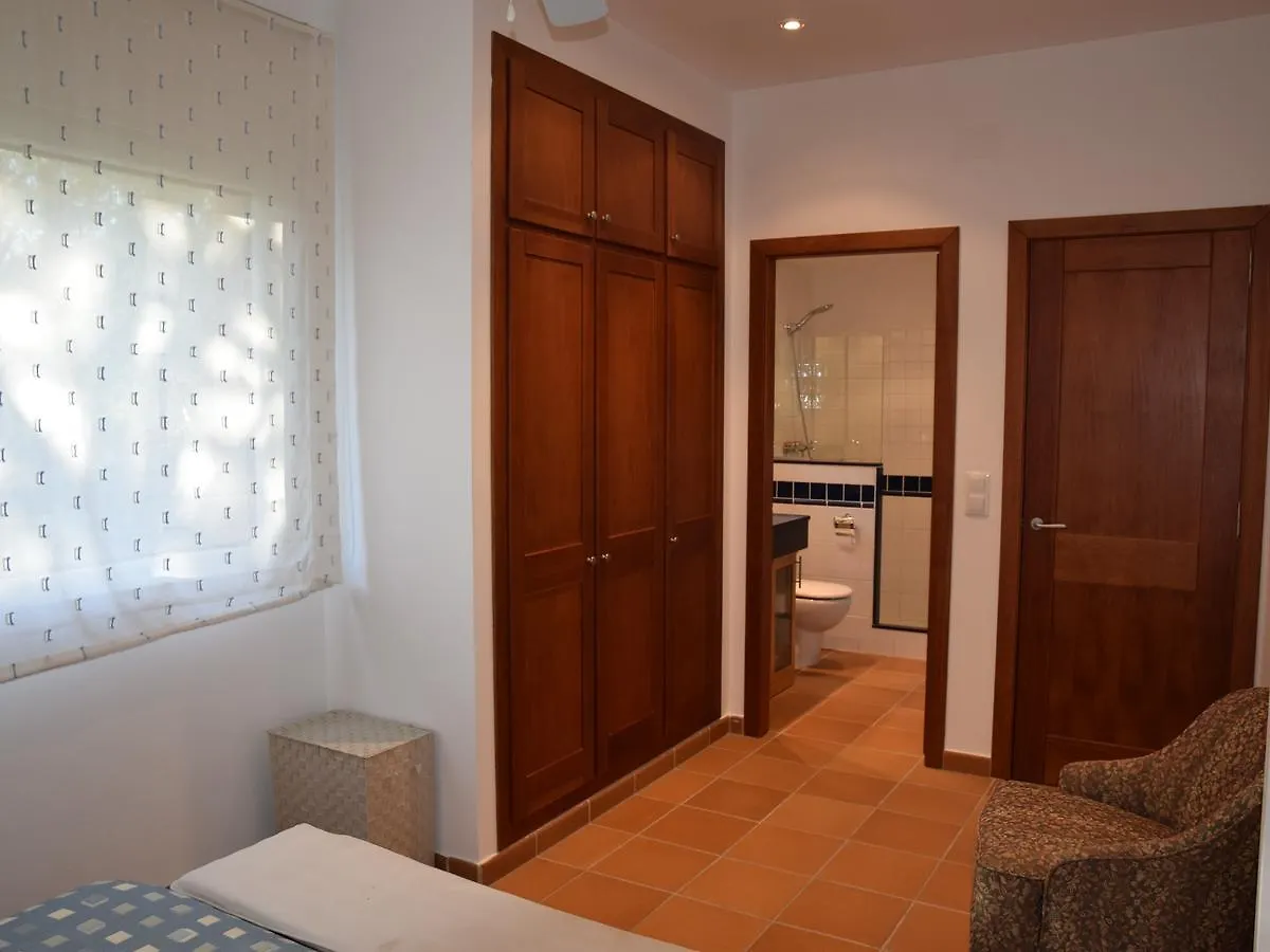 Villa Calella 帕拉弗鲁赫尔 0*,
